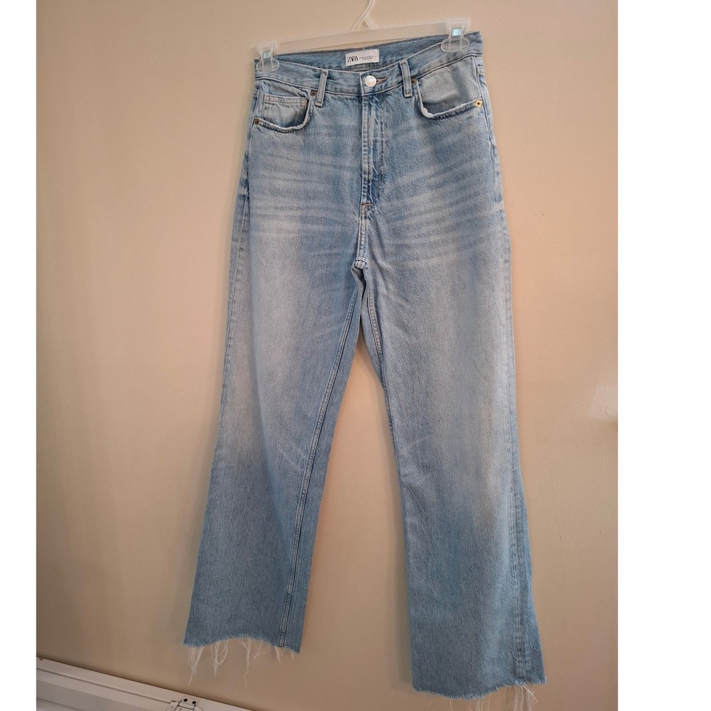 ZARA Light Wash High Rise Wide Leg‎ Jeans Distressed Raw Hem Size 6